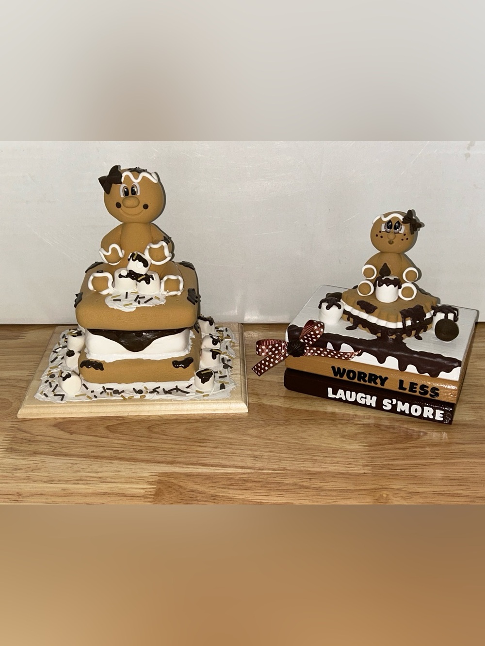 Handcrafted Brown Gingerbread S'more Figurine Duo – Decorative Home Accent